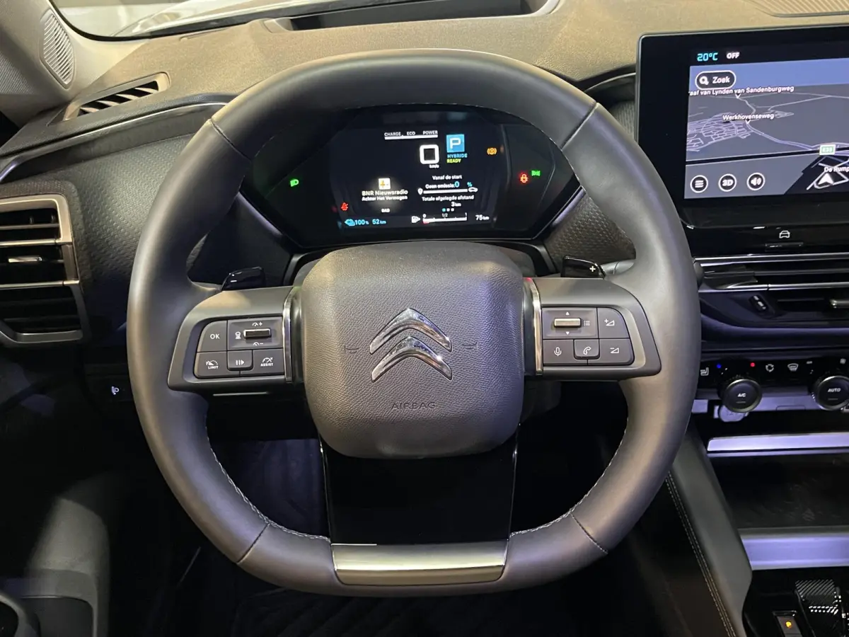 1.6 Plug-in Hybrid Shine 19''/Leder/Dodehoek/Head-up display/Keyless/Stuur+stoelverwarming/Voorruitverwarming/DAB+/Camera