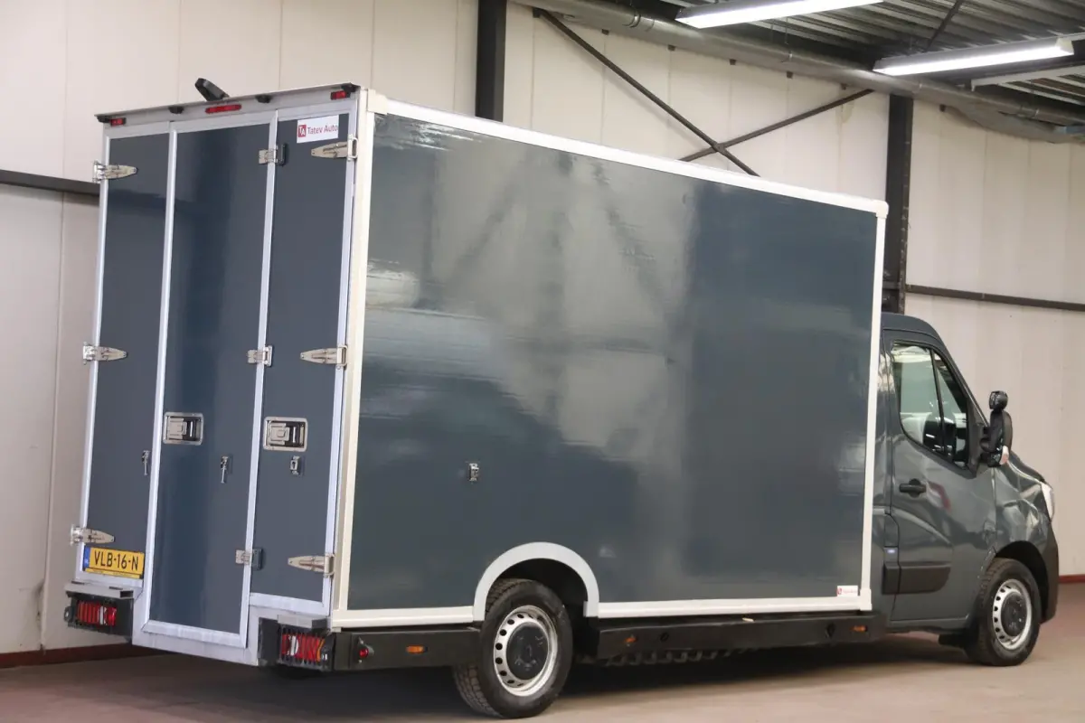 150PK AUTOMAAT LOWLINER VERKOOPWAGEN