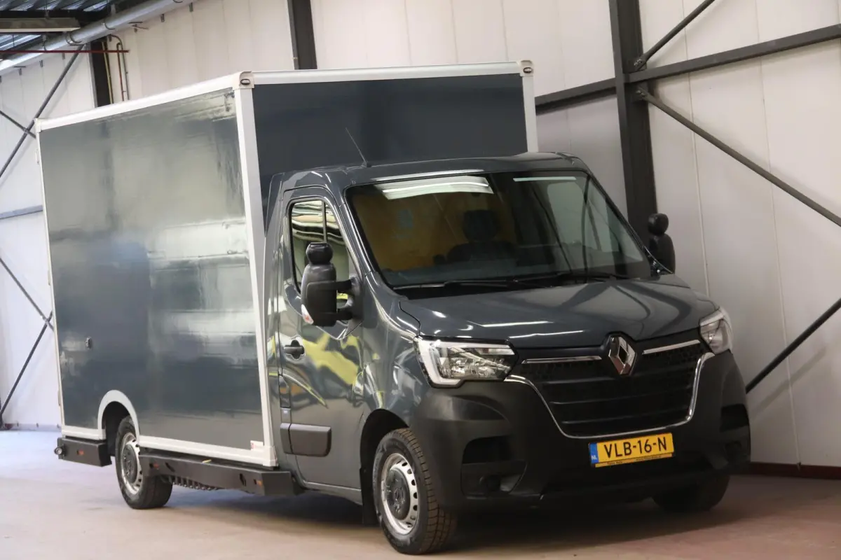 150PK AUTOMAAT LOWLINER VERKOOPWAGEN