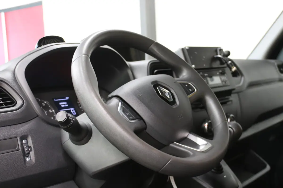 150PK AUTOMAAT LOWLINER VERKOOPWAGEN