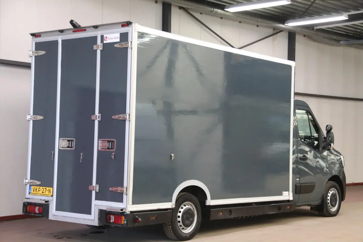 150PK AUTOMAAT LOWLINER VERKOOPWAGEN