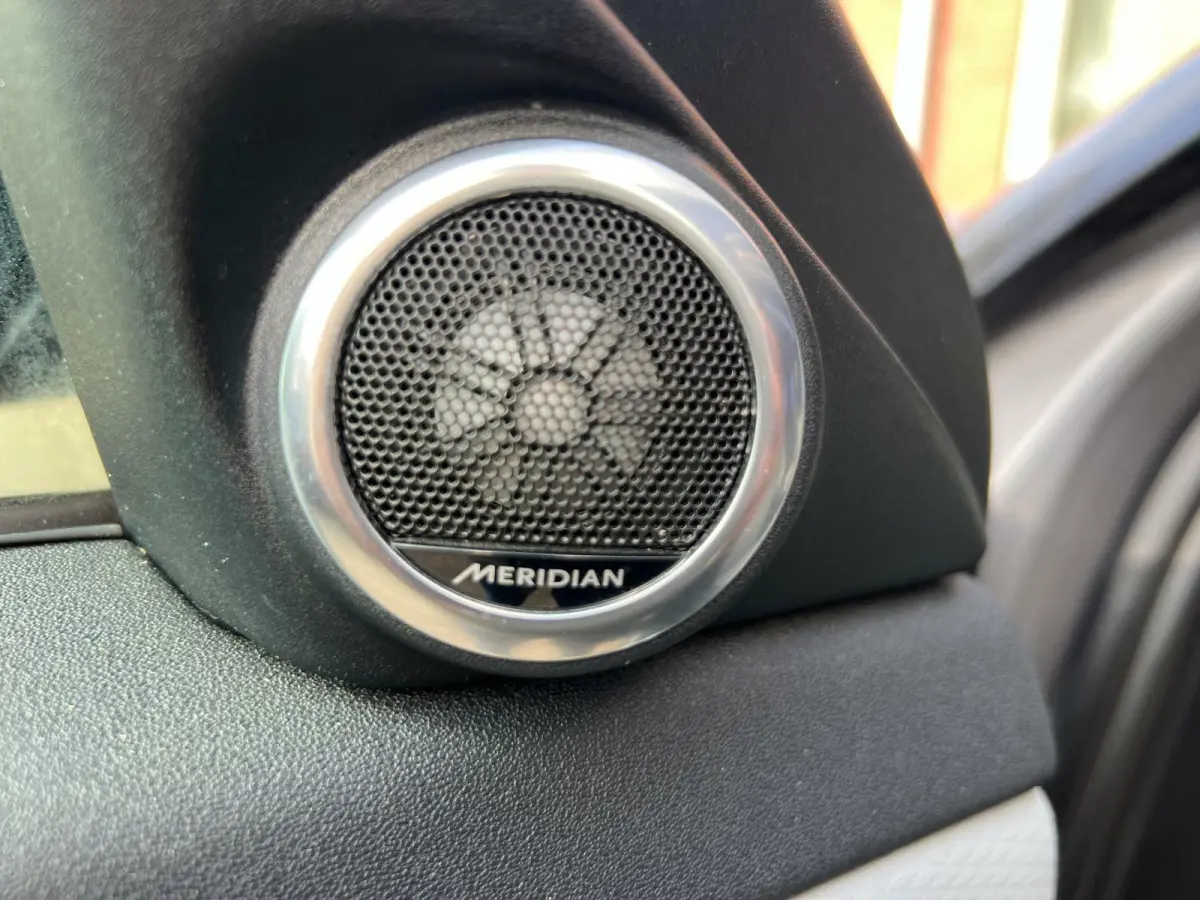 1.5 P300e AWD R-Dynamic S