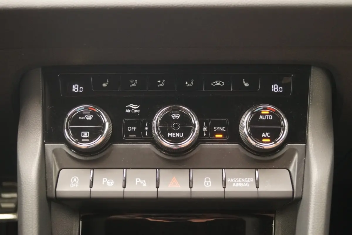 1.5 TSI 150pk DSG Sportline Business -LEER-ECC-