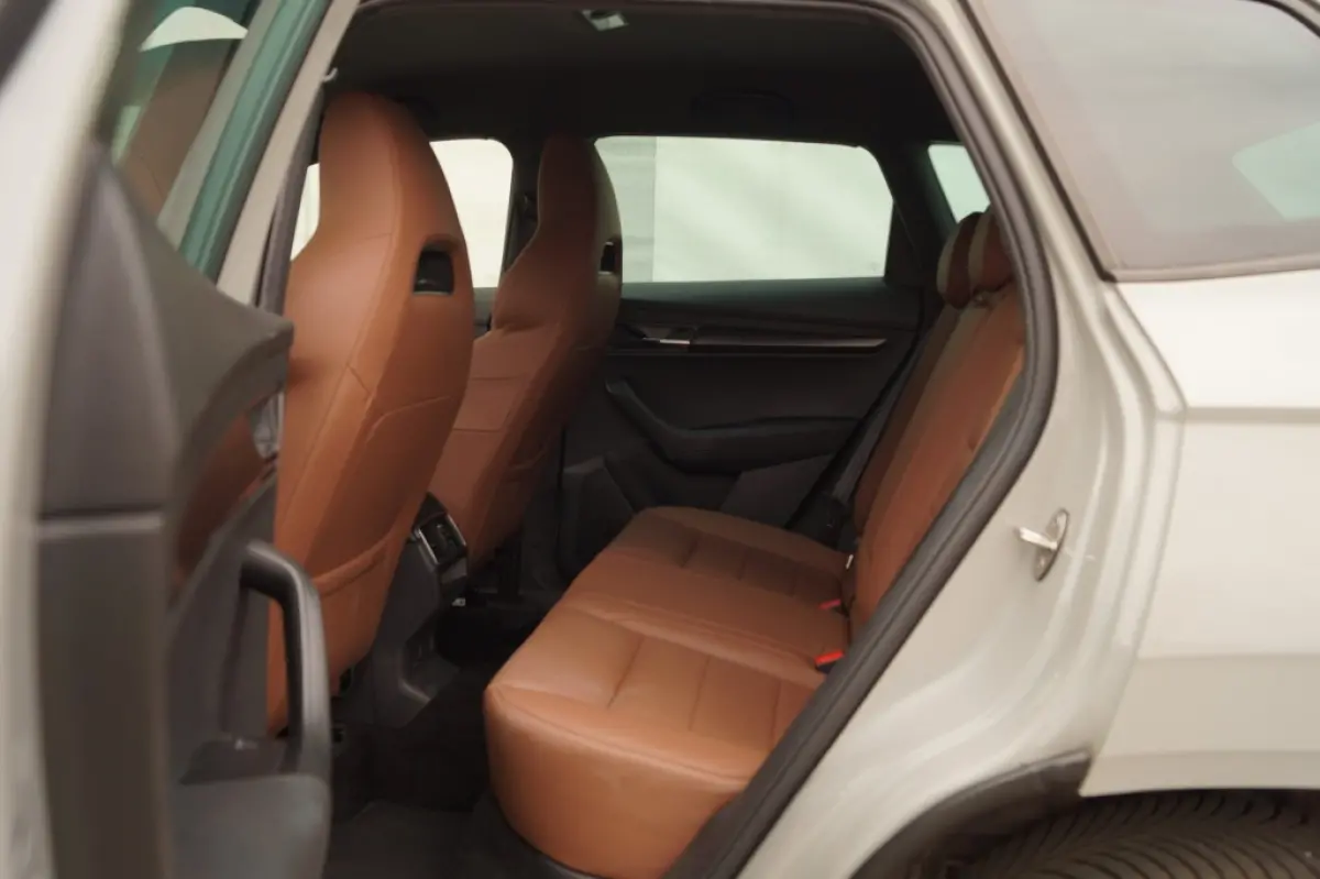 1.5 TSI 150pk DSG Sportline Business -LEER-ECC-