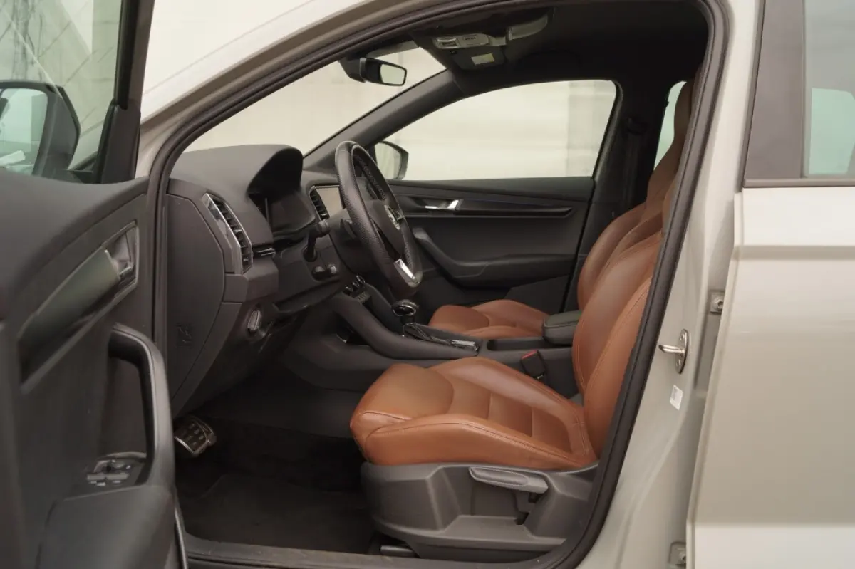 1.5 TSI 150pk DSG Sportline Business -LEER-ECC-