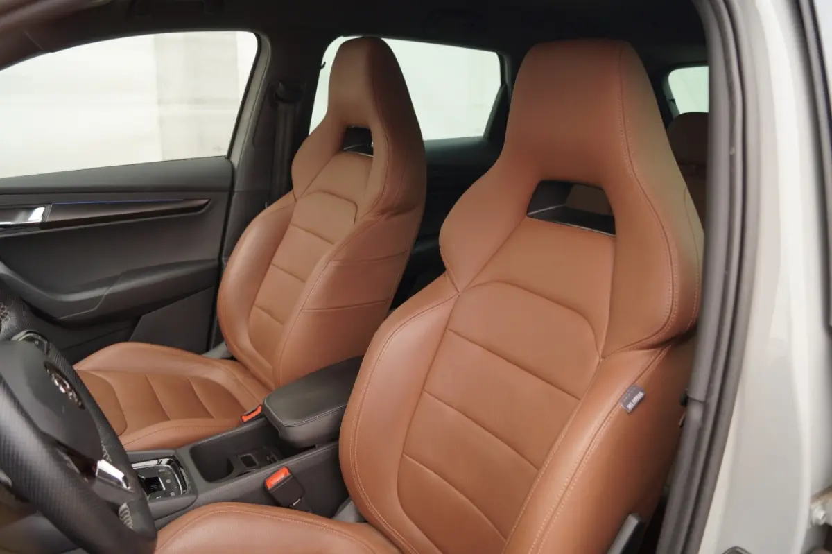 1.5 TSI 150pk DSG Sportline Business -LEER-ECC-