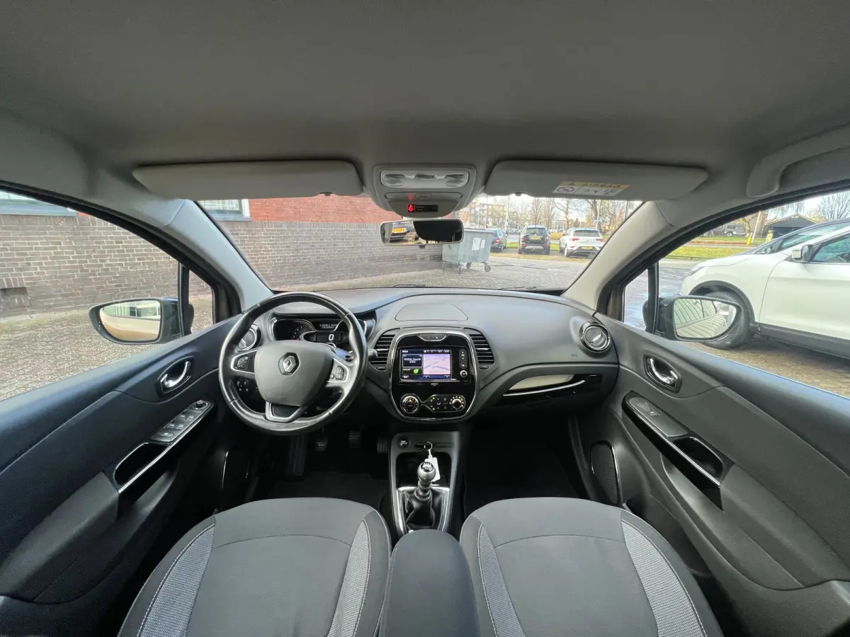 Captur. 1.2 TCe Dynamique | TREKHAAK | CAMERA | NAVI | CRUISE |