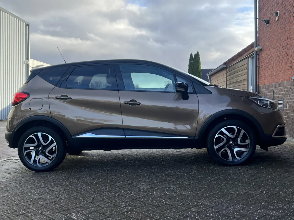 Captur. 1.2 TCe Dynamique | TREKHAAK | CAMERA | NAVI | CRUISE |
