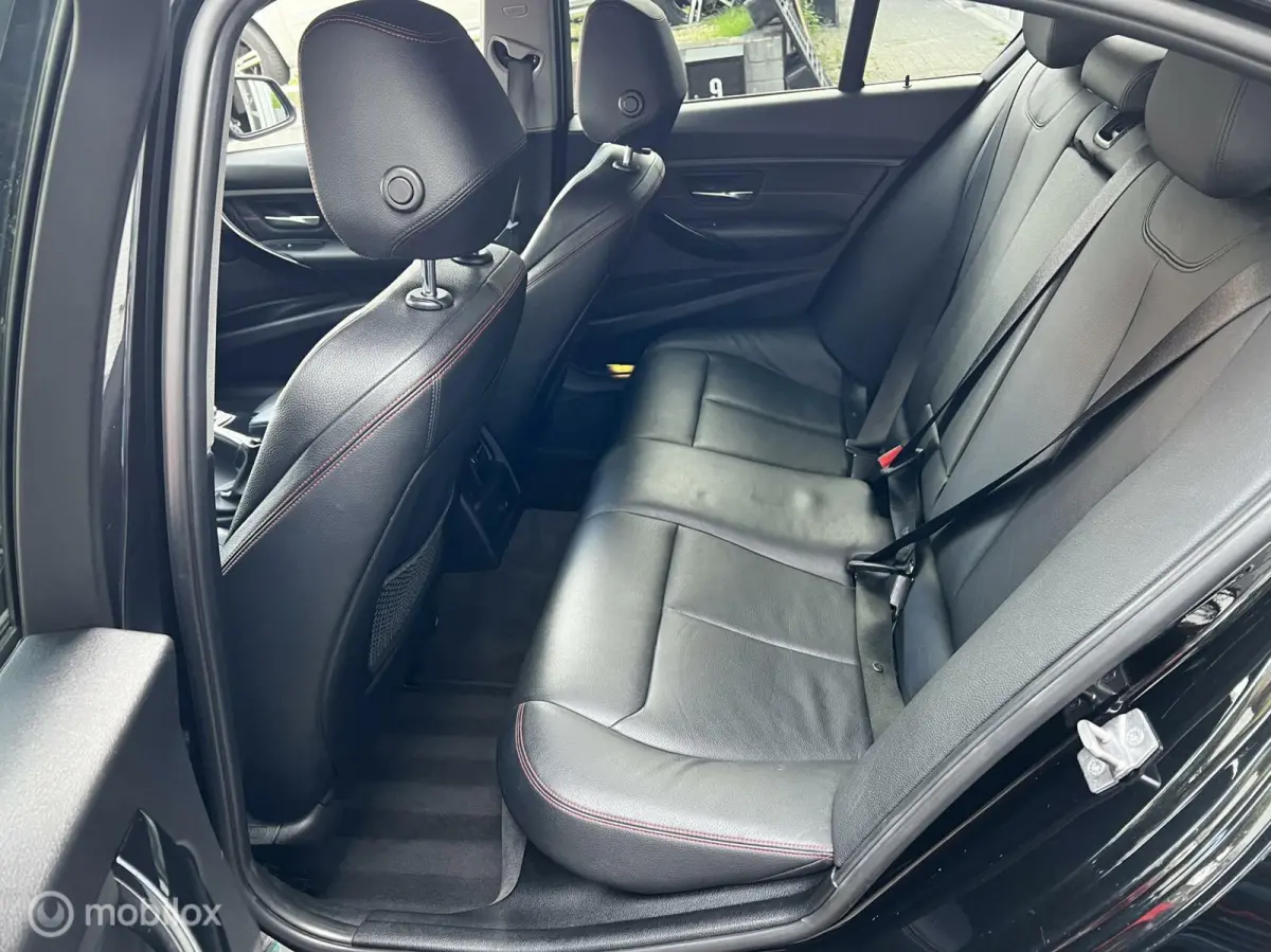 320i xDrive Upgrade Edition
