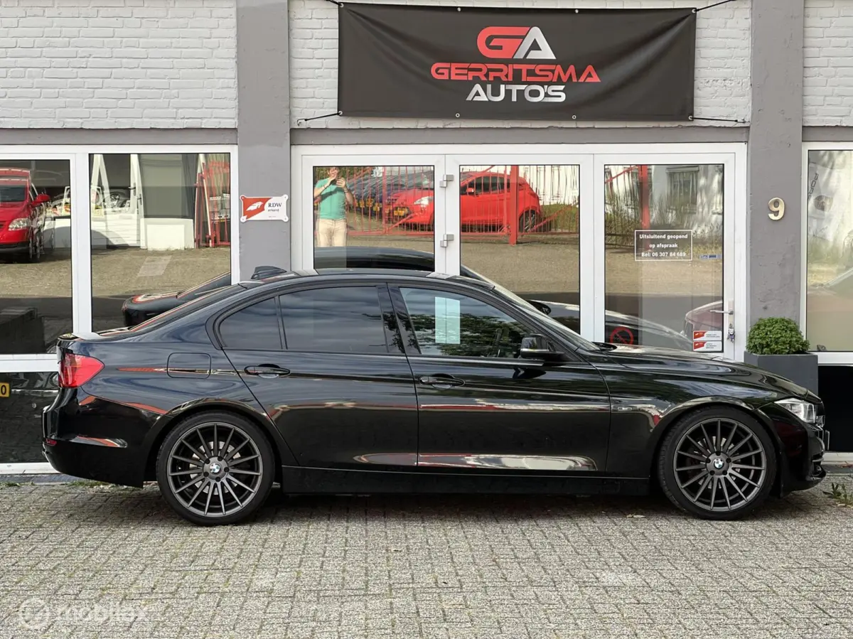 320i xDrive Upgrade Edition