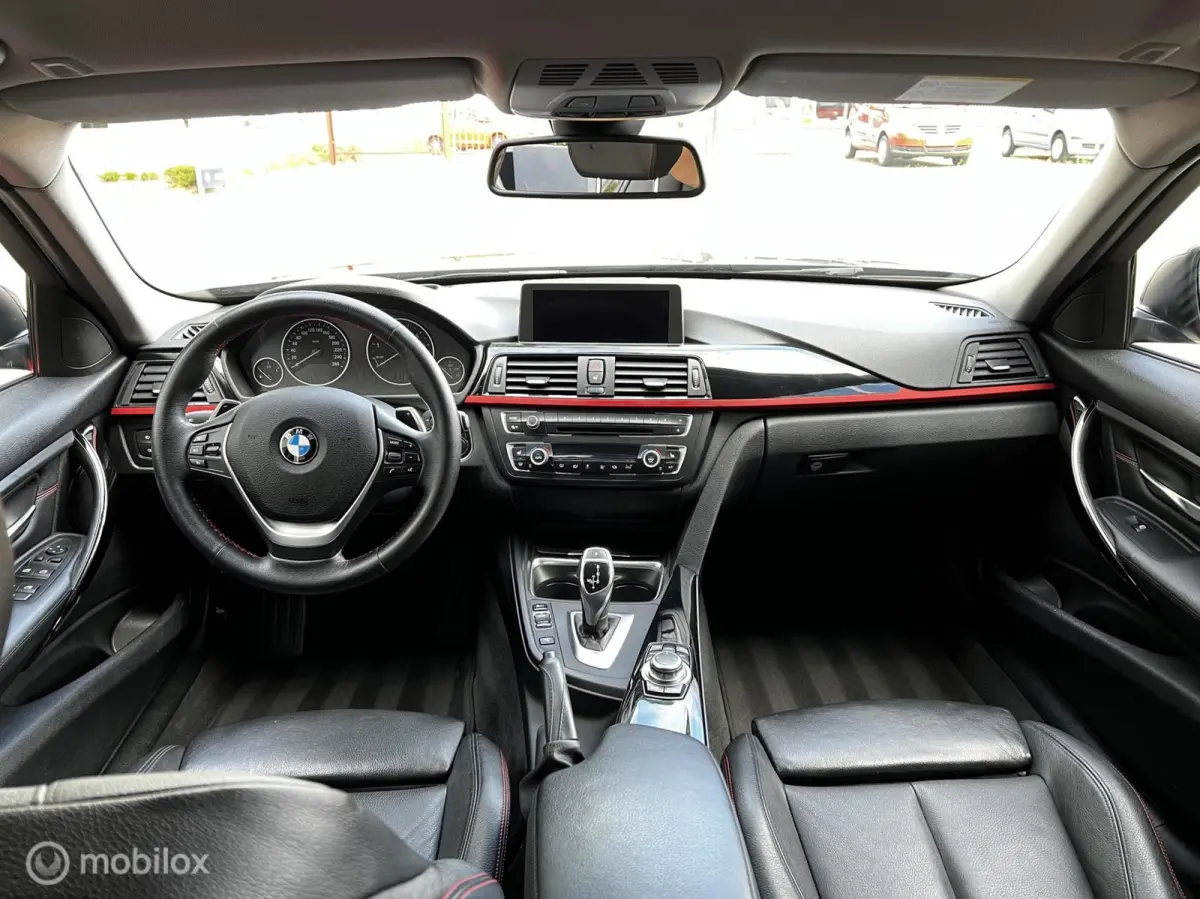 320i xDrive Upgrade Edition