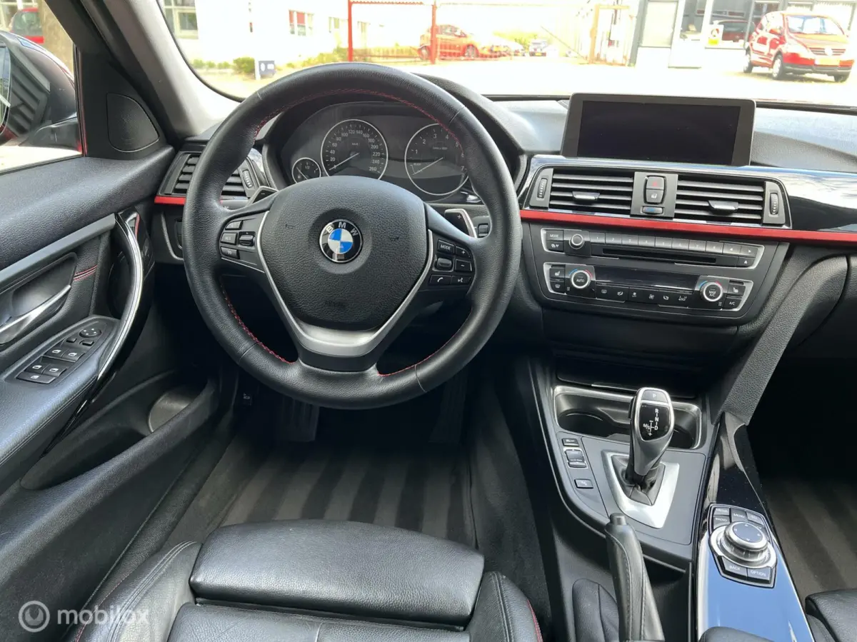 320i xDrive Upgrade Edition