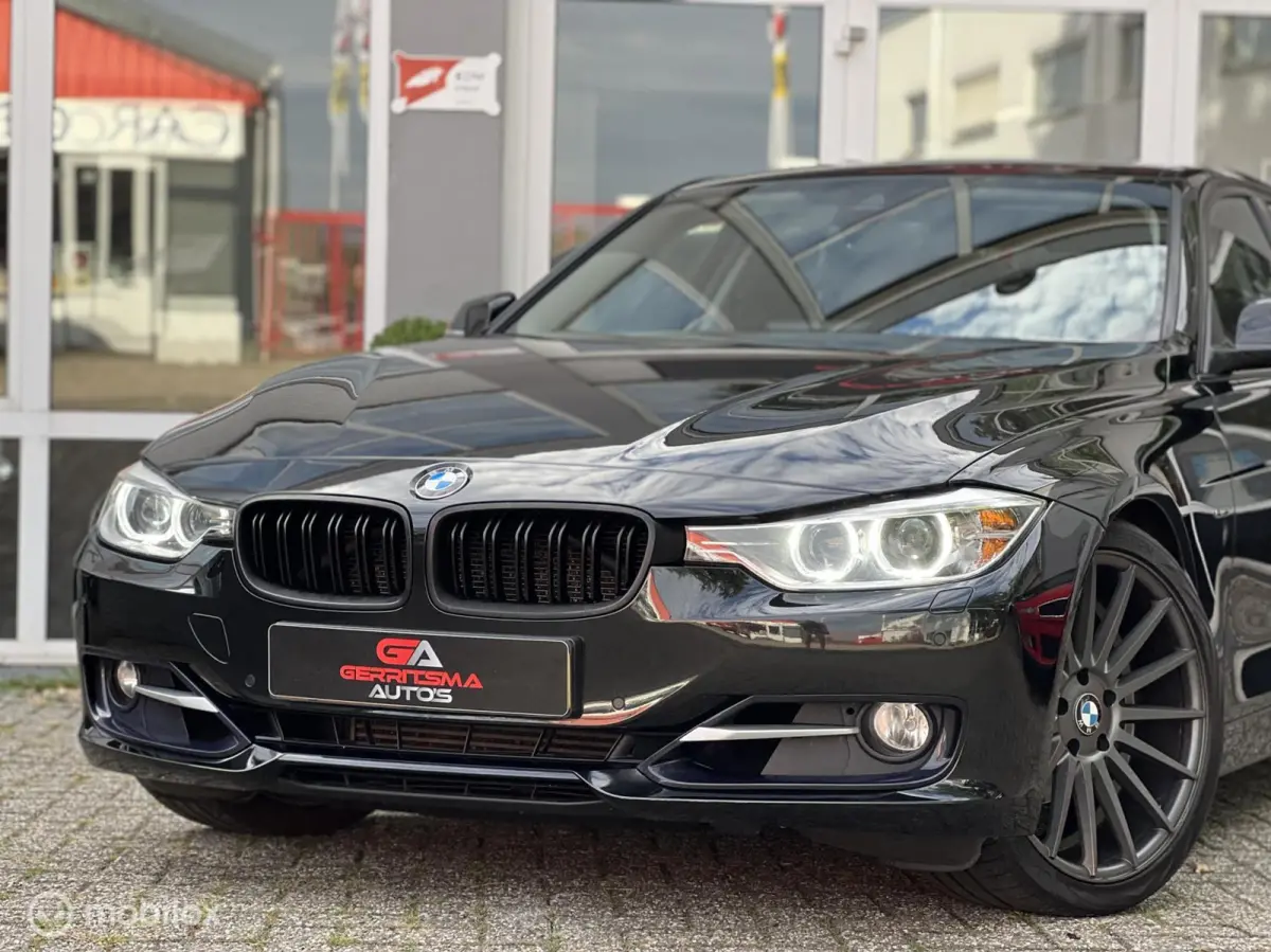 320i xDrive Upgrade Edition
