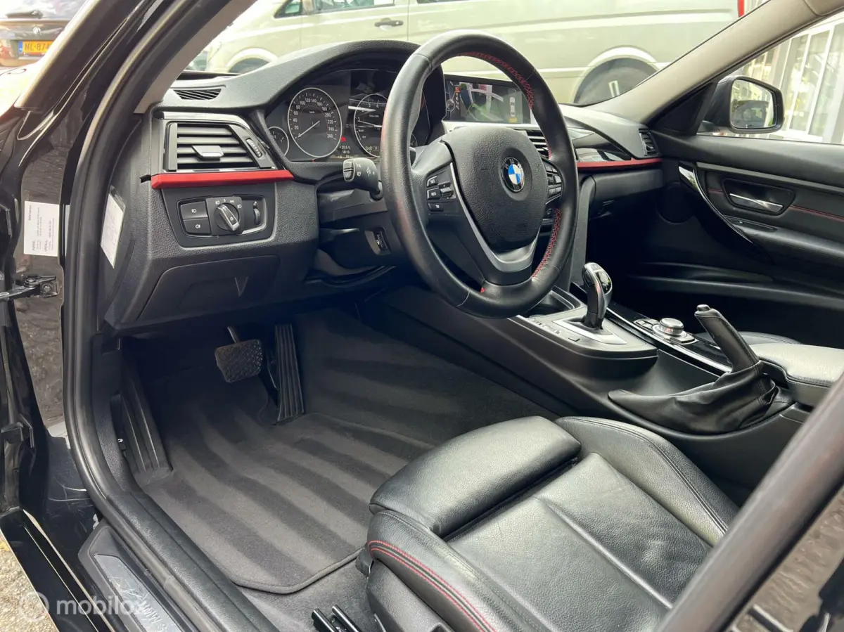 320i xDrive Upgrade Edition