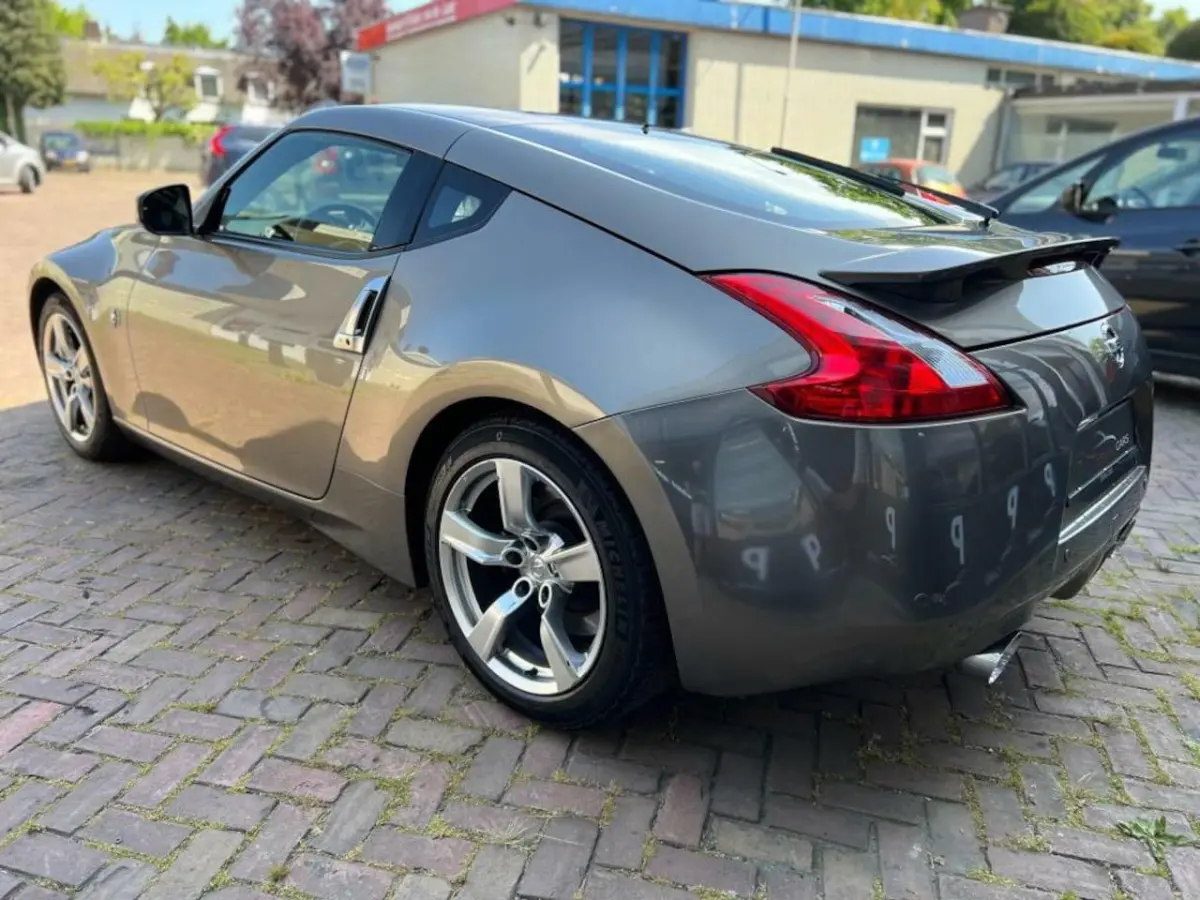3.7 V6 UNIEK NAP CUSTOM UITLAAT NL auto!