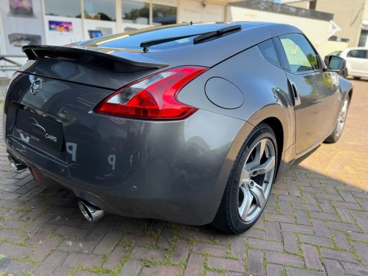 3.7 V6 UNIEK NAP CUSTOM UITLAAT NL auto!