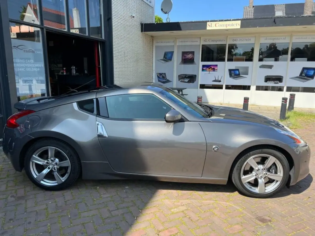 3.7 V6 UNIEK NAP CUSTOM UITLAAT NL auto!