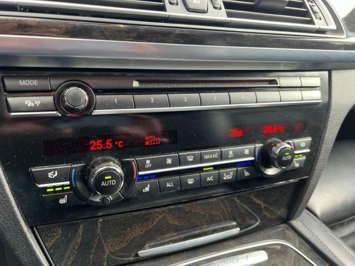 740i ActiveHybrid High Executive 360 camera