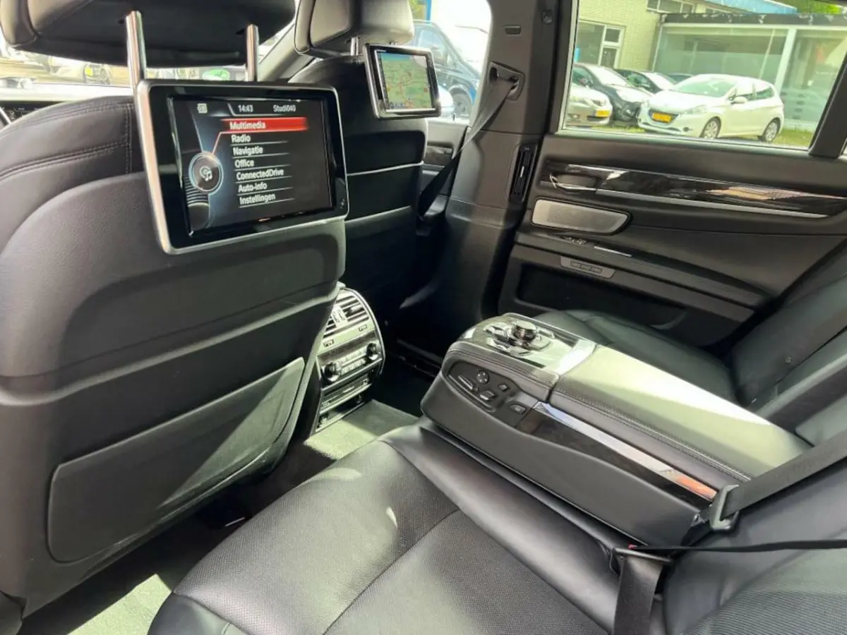 740i ActiveHybrid High Executive 360 camera