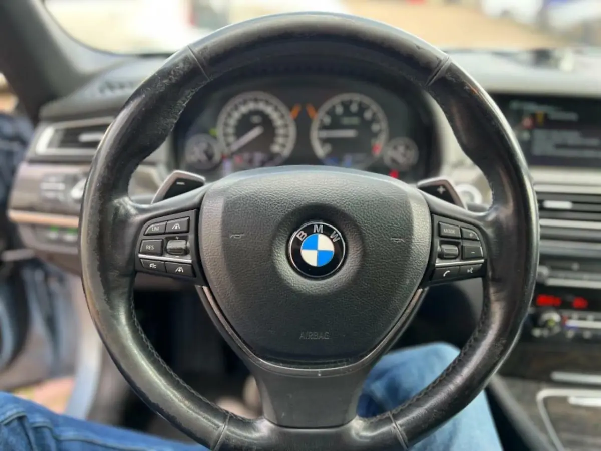 740i ActiveHybrid High Executive 360 camera