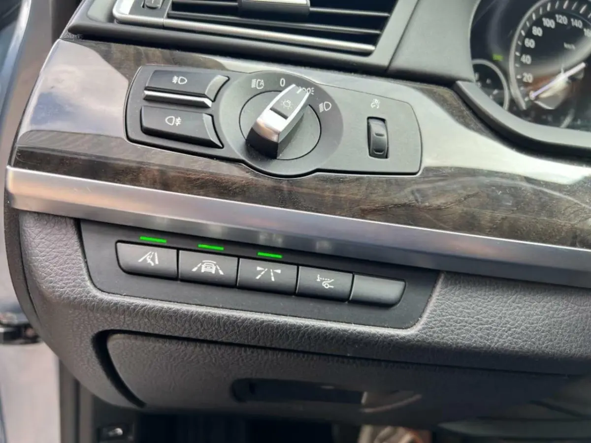 740i ActiveHybrid High Executive 360 camera