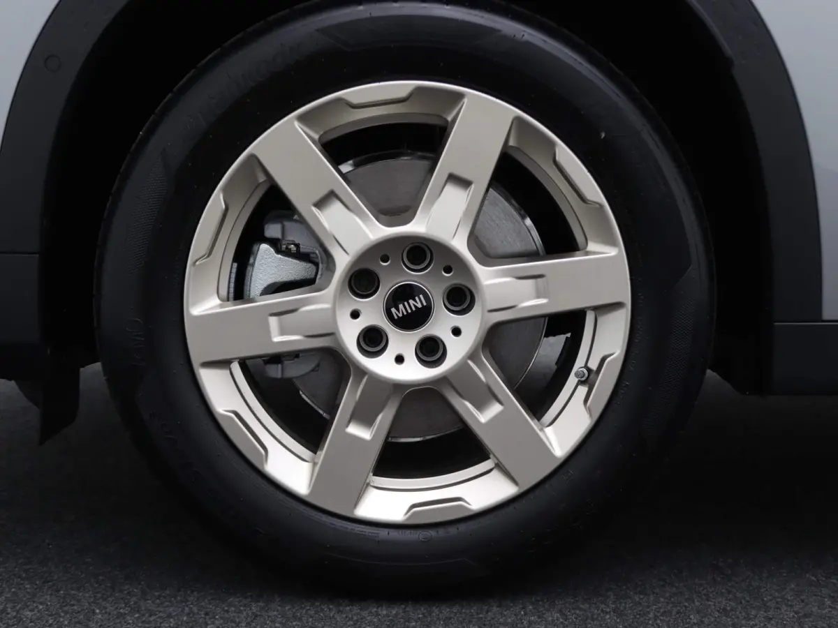 C | Favoured Trim + Package L + Glazen panoramadak + Harman Kardon + Driving Assistant Plus + Driving Assistant + Comfort Acces