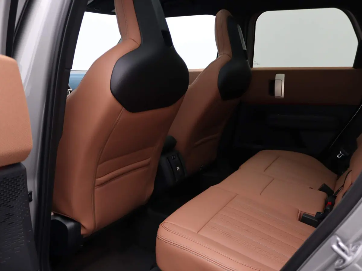 C | Favoured Trim + Package L + Glazen panoramadak + Harman Kardon + Driving Assistant Plus + Driving Assistant + Comfort Acces