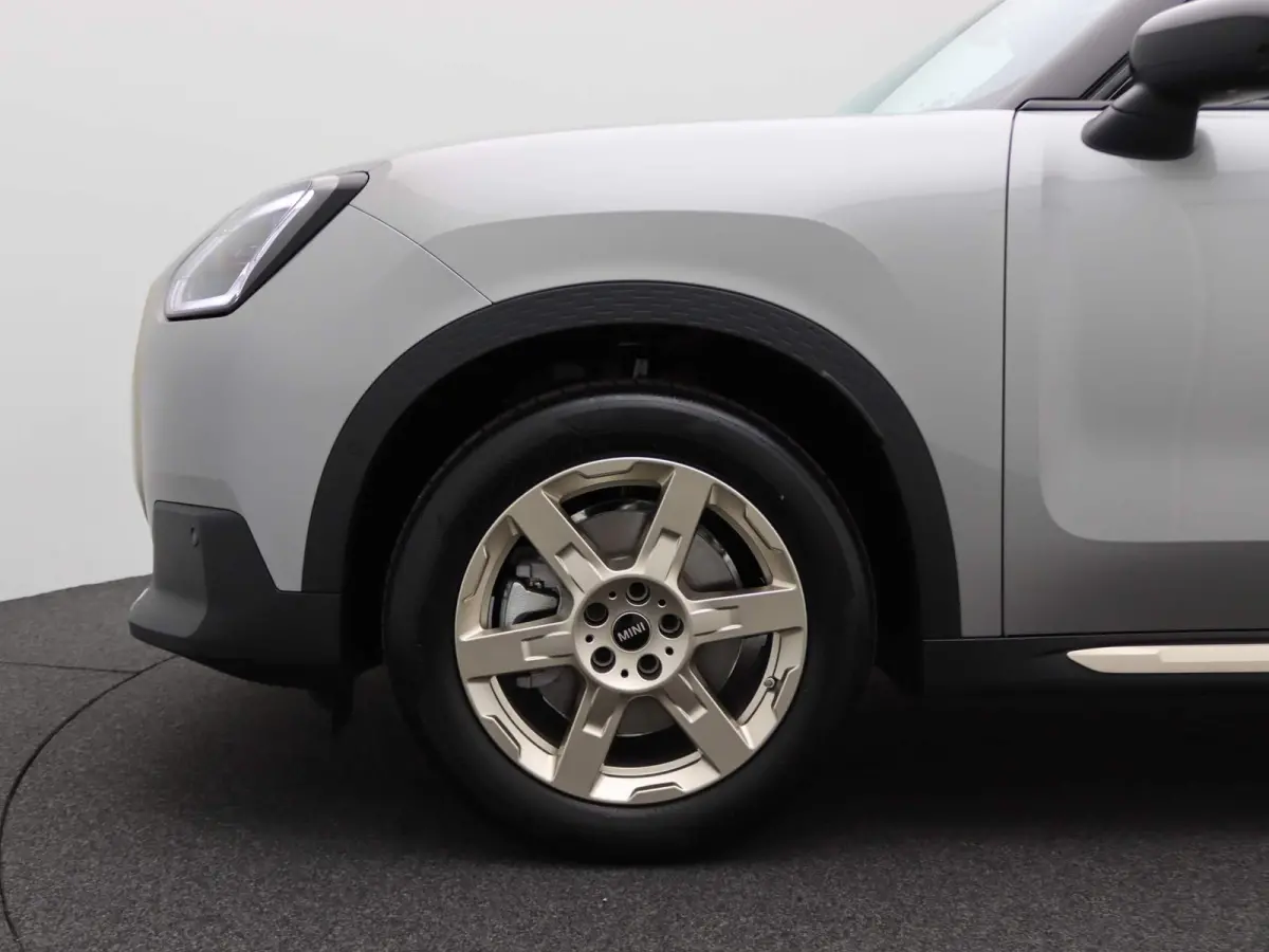 C | Favoured Trim + Package L + Glazen panoramadak + Harman Kardon + Driving Assistant Plus + Driving Assistant + Comfort Acces