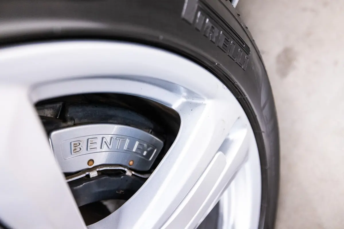 6.0 W12 Btw auto, Fiscale waarde € 22.000,- (€ 37.148,76 Ex B.T.W) DEALER AUTO Aanbieding