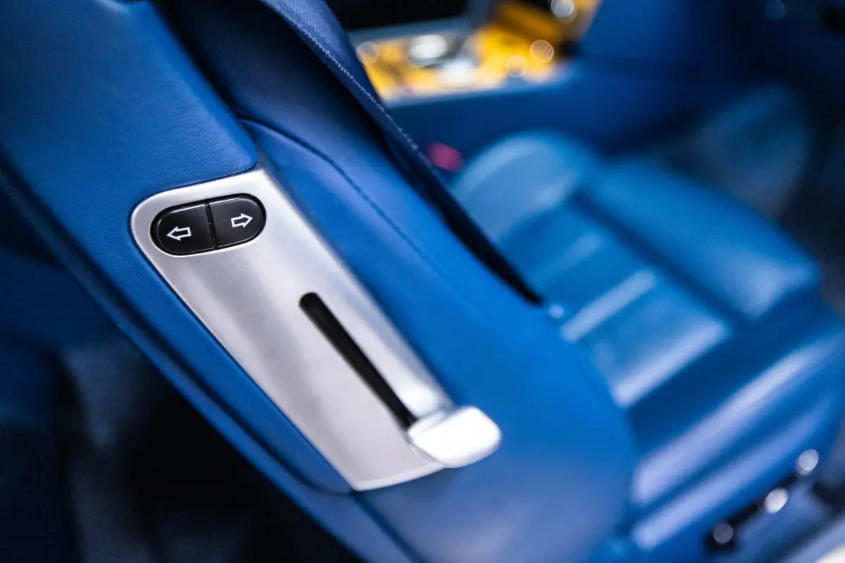 6.0 W12 Btw auto, Fiscale waarde € 22.000,- (€ 37.148,76 Ex B.T.W) DEALER AUTO Aanbieding