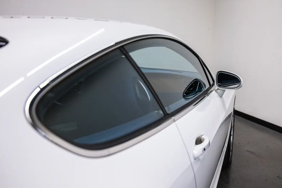 6.0 W12 Btw auto, Fiscale waarde € 22.000,- (€ 37.148,76 Ex B.T.W) DEALER AUTO Aanbieding