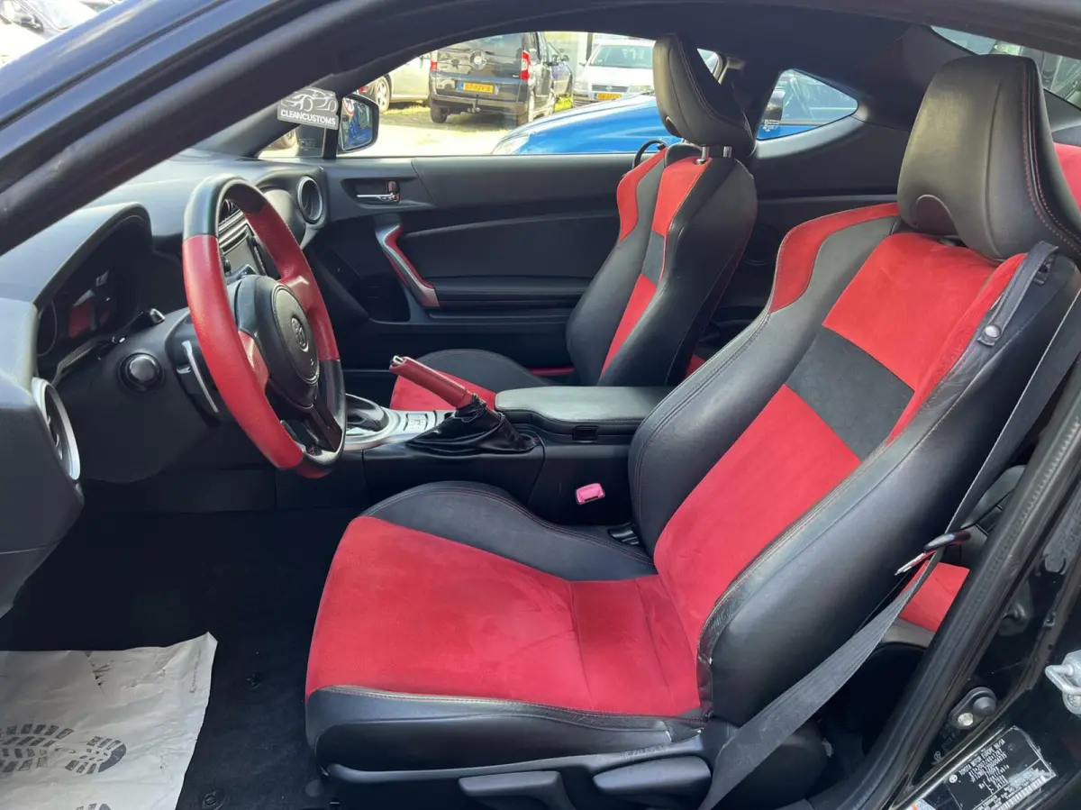 2.0 D-4S automaat full option !