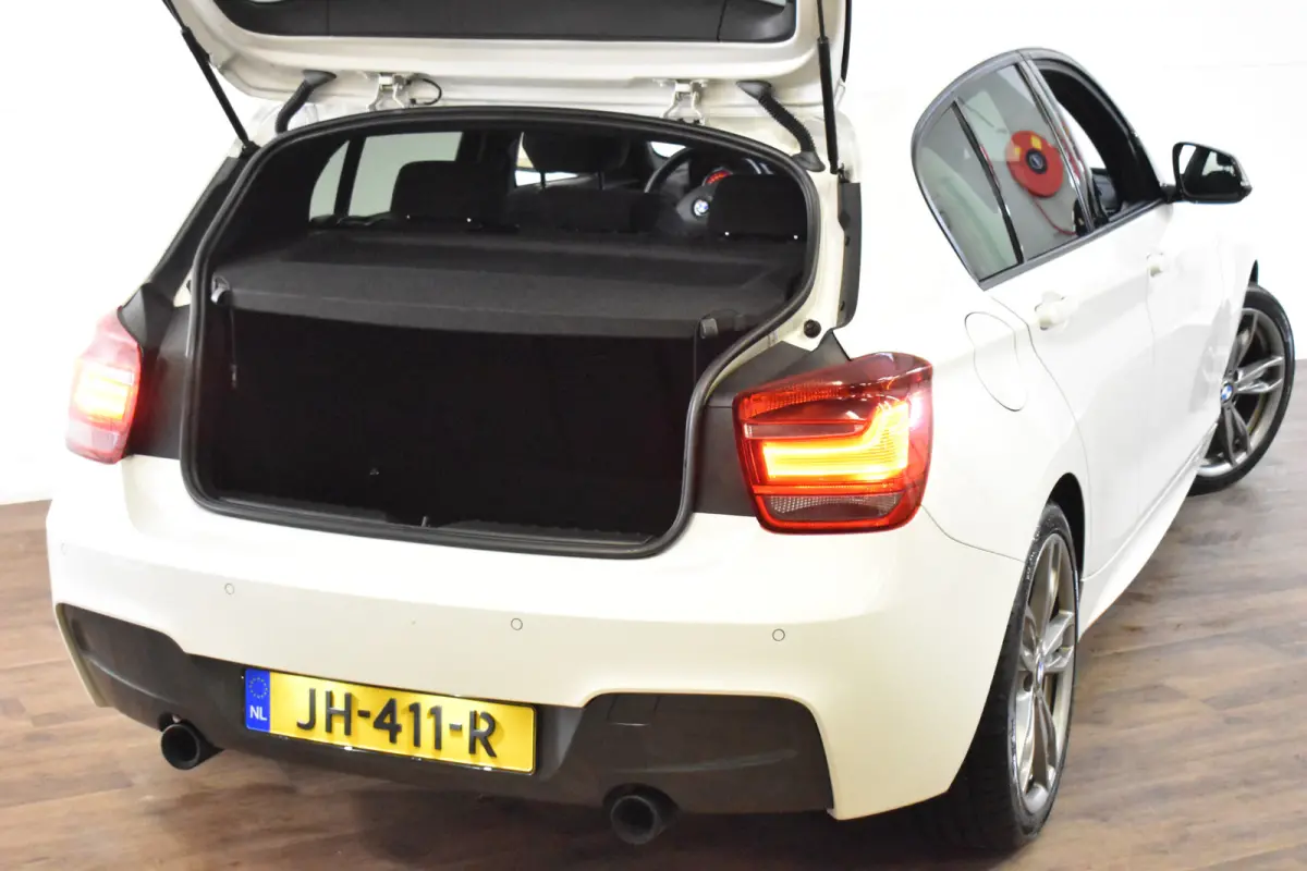 M135IA 320PK AUT. X-DRIVE M-SPORT LED/PDC/NAVI