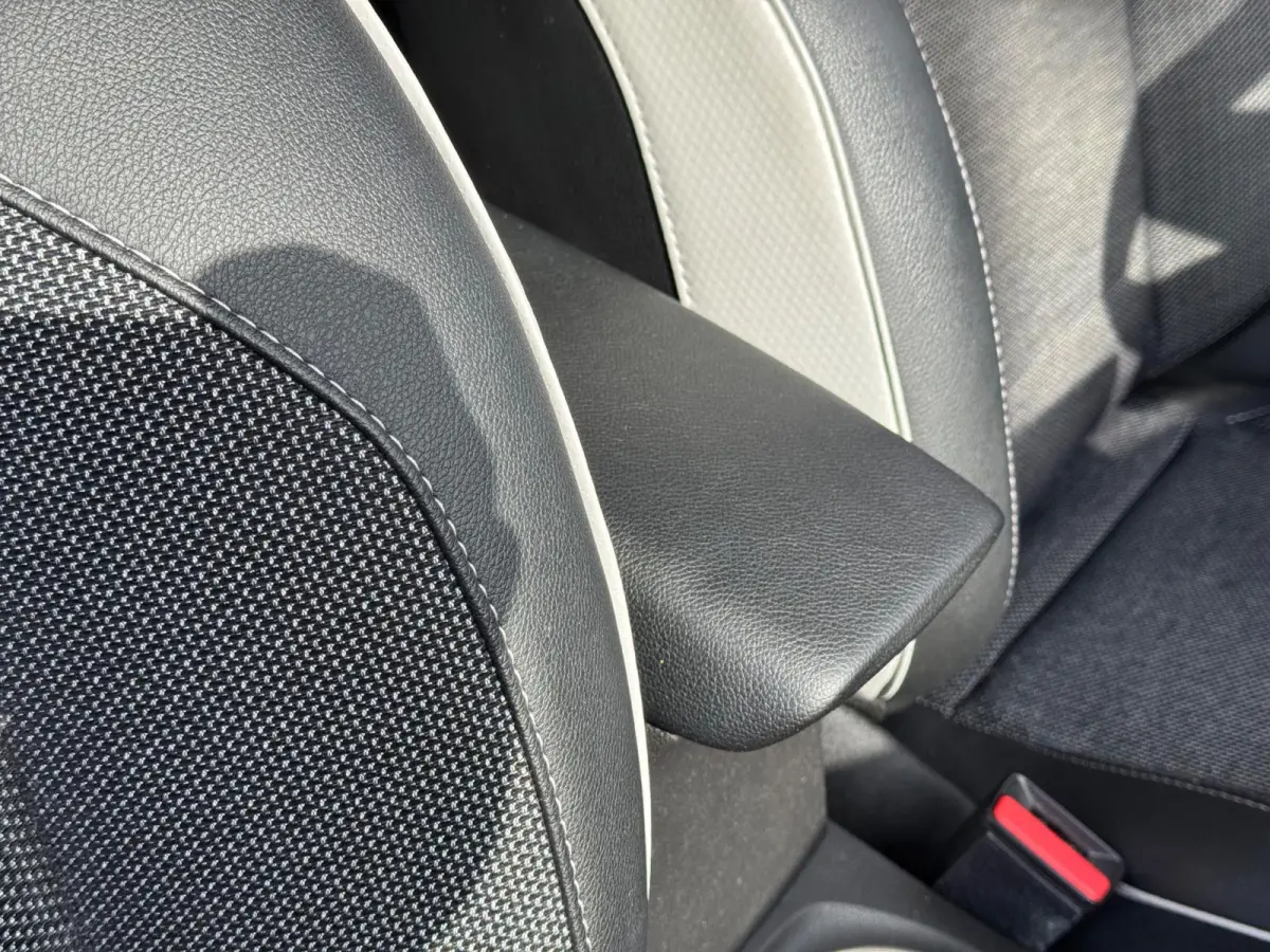 1.3 Mild Hybrid 140 techno 2023 NAVI AIRCO