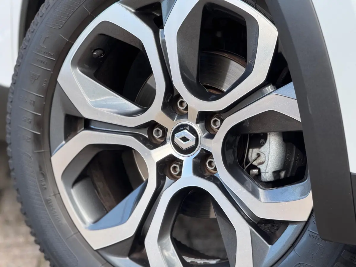 1.3 Mild Hybrid 140 techno 2023 NAVI AIRCO