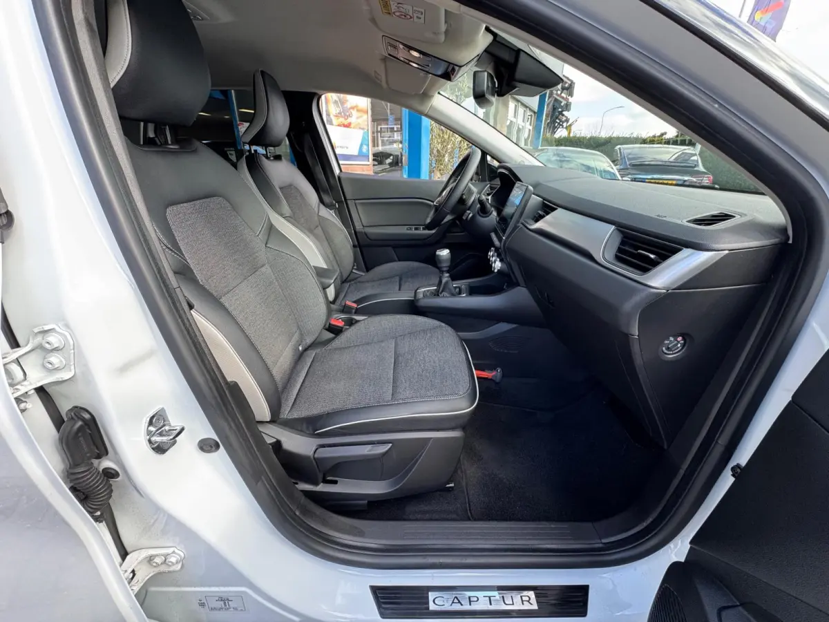 1.3 Mild Hybrid 140 techno 2023 NAVI AIRCO