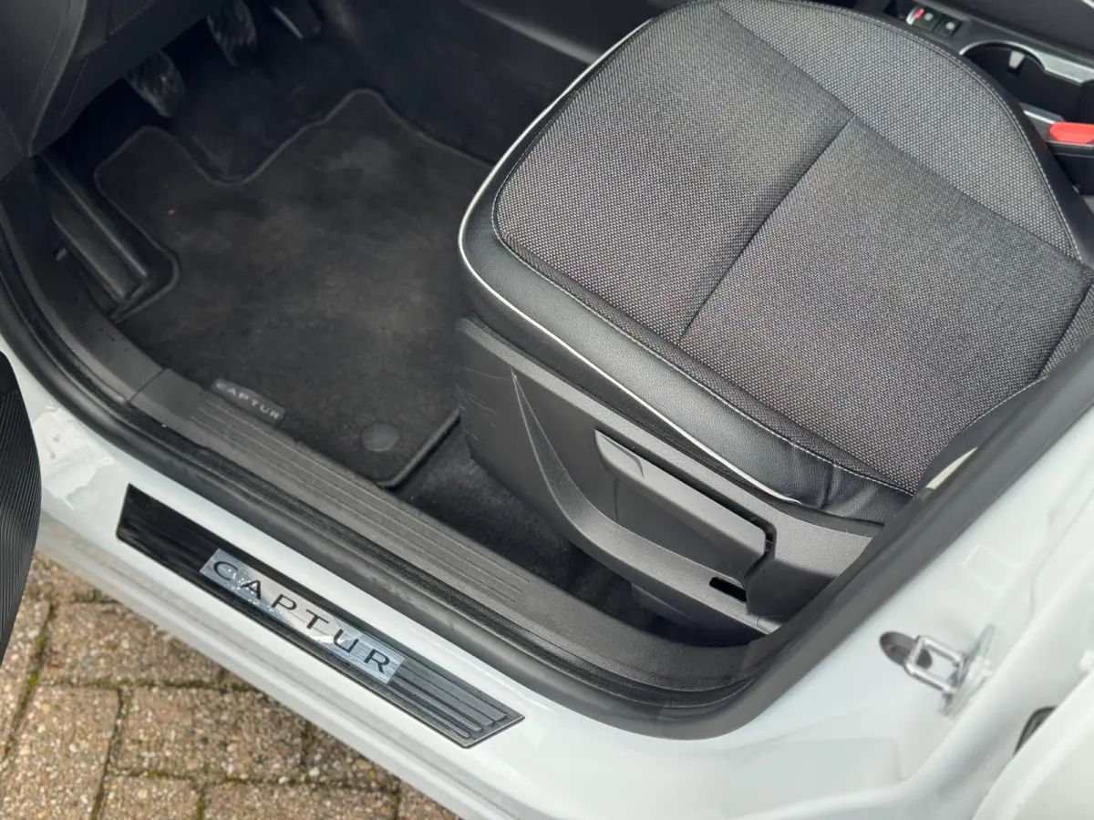 1.3 Mild Hybrid 140 techno 2023 NAVI AIRCO