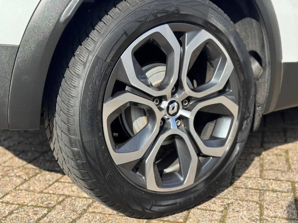 1.3 Mild Hybrid 140 techno 2023 NAVI AIRCO