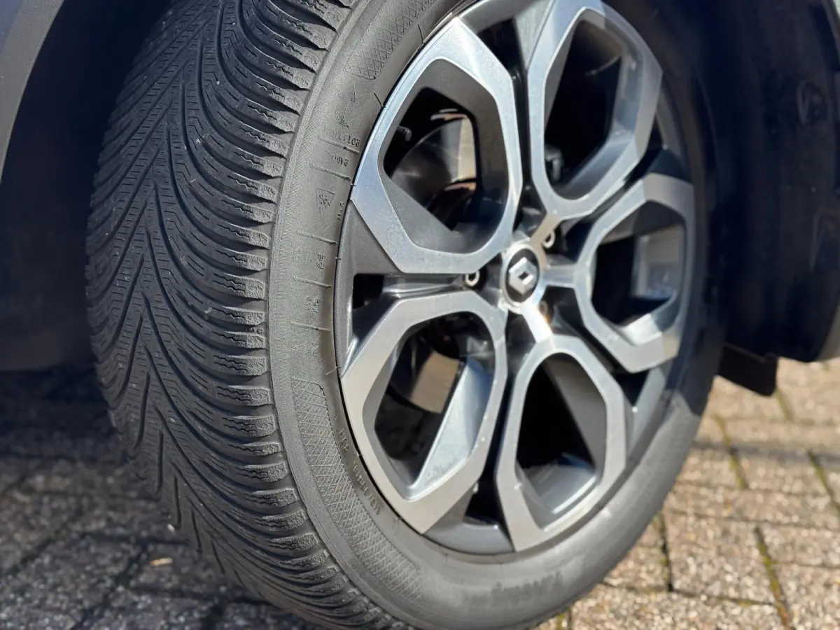 1.3 Mild Hybrid 140 techno 2023 NAVI AIRCO