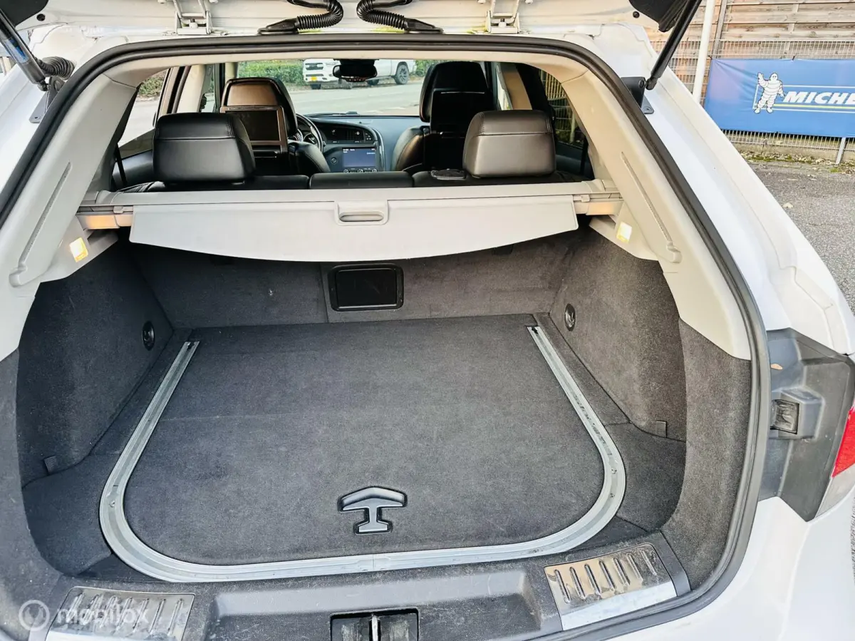 2.8 V6 AERO 330 Pk