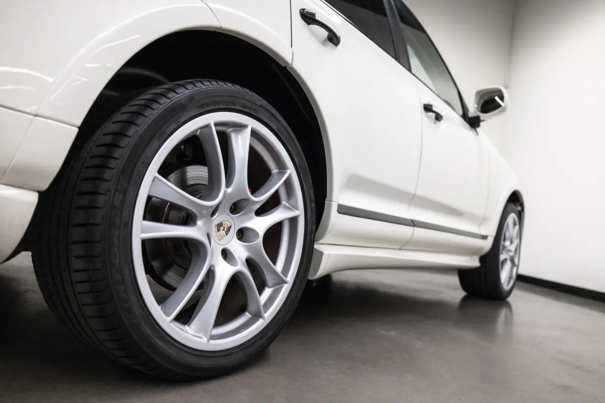 4.8 GTS Btw auto, Fiscale waarde € 8.000,- (€ 24.752,07 Ex B.T.W) DEALER AUTO Aanbieding