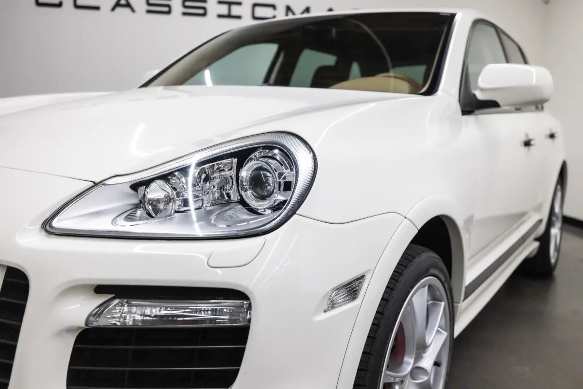 4.8 GTS Btw auto, Fiscale waarde € 8.000,- (€ 24.752,07 Ex B.T.W) DEALER AUTO Aanbieding