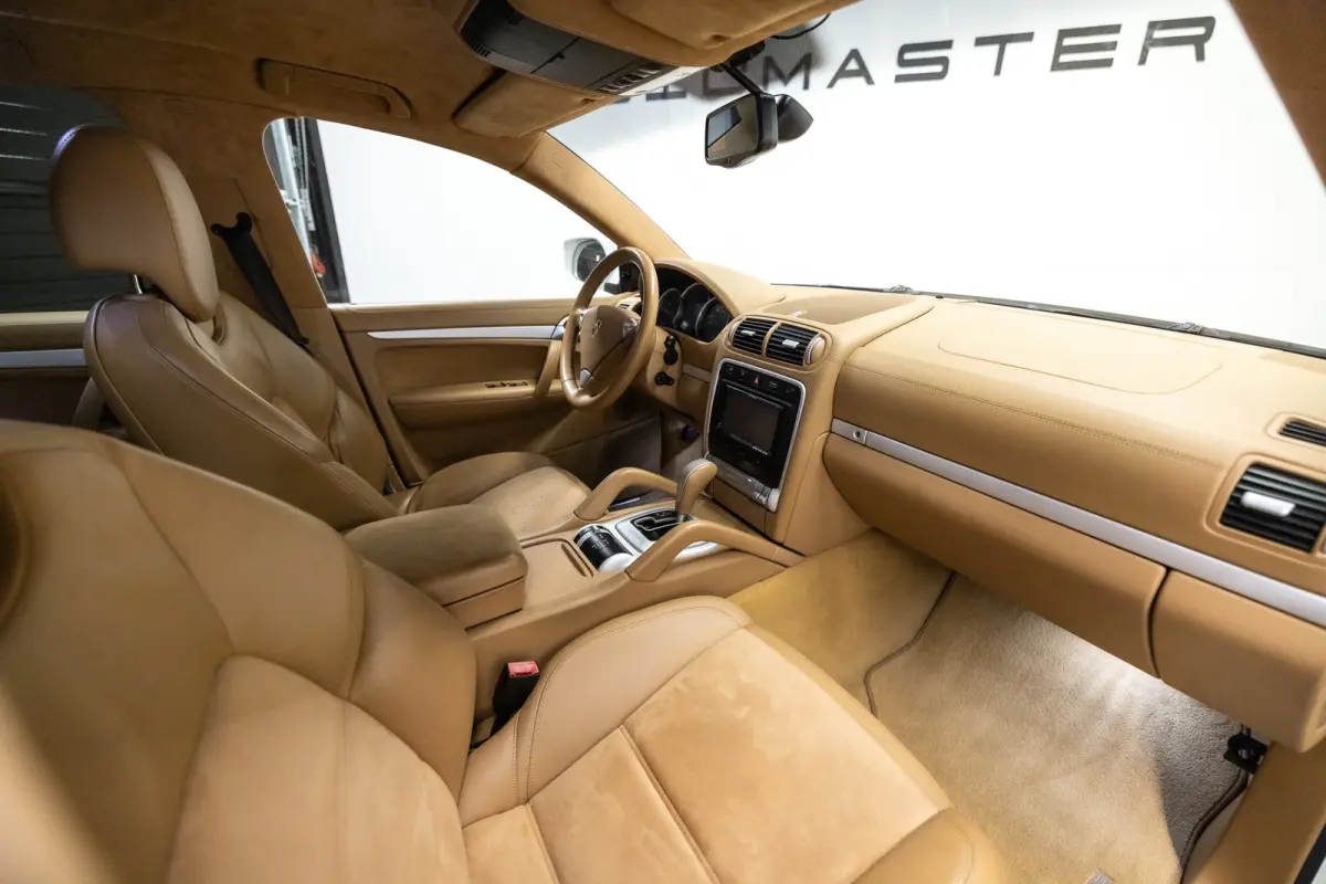 4.8 GTS Btw auto, Fiscale waarde € 8.000,- (€ 24.752,07 Ex B.T.W) DEALER AUTO Aanbieding