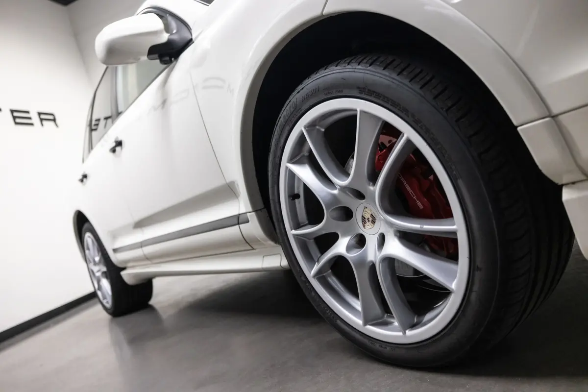 4.8 GTS Btw auto, Fiscale waarde € 8.000,- (€ 24.752,07 Ex B.T.W) DEALER AUTO Aanbieding