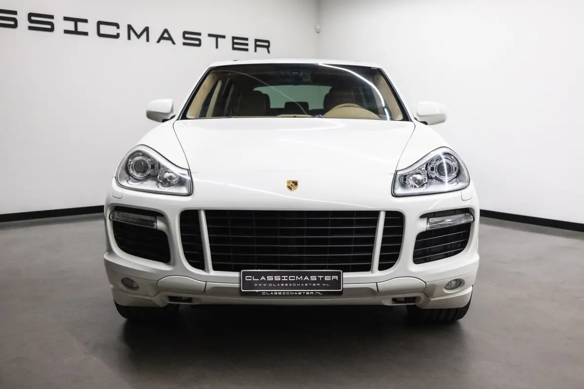 4.8 GTS Btw auto, Fiscale waarde € 8.000,- (€ 24.752,07 Ex B.T.W) DEALER AUTO Aanbieding
