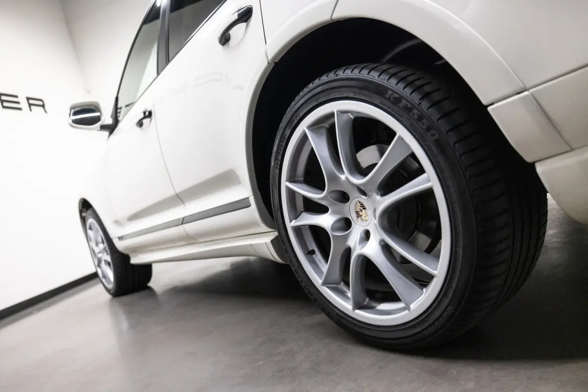 4.8 GTS Btw auto, Fiscale waarde € 8.000,- (€ 24.752,07 Ex B.T.W) DEALER AUTO Aanbieding