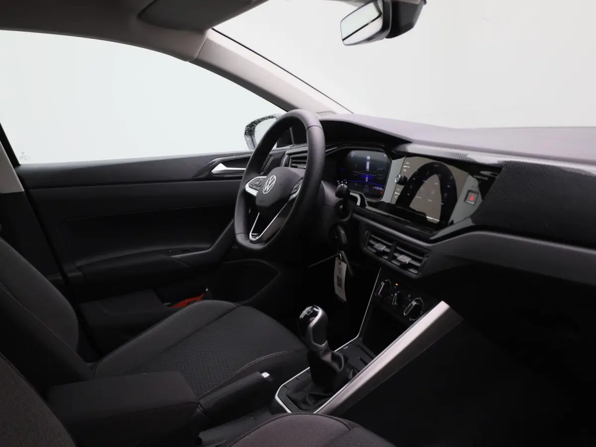 1.0 TSI Life Edition 95 PK | Navigatie | Airco | Adaptieve Cruise Control | Lane Assist | Apple Carplay | Parkeersensoren achter | Achteruitrijcamera |