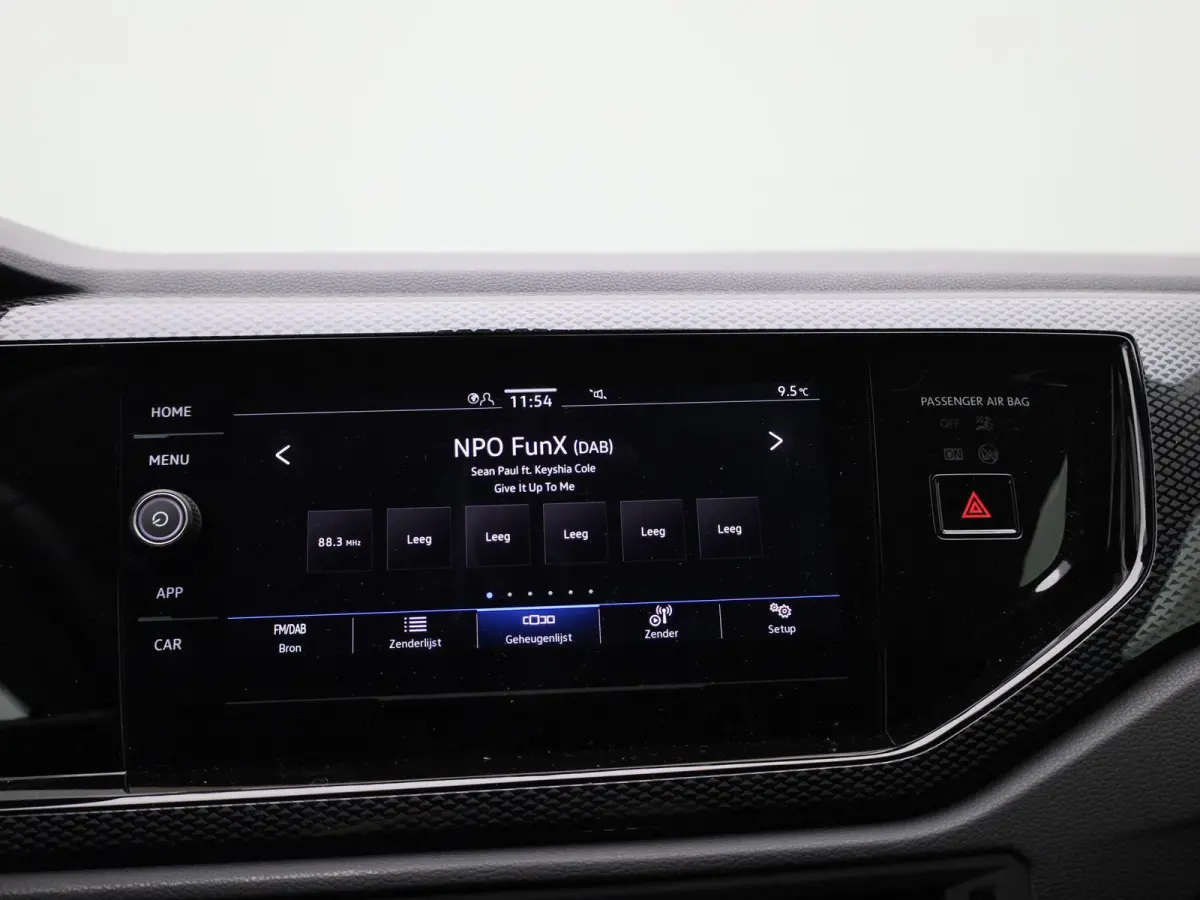 1.0 TSI Life Edition 95 PK | Navigatie | Airco | Adaptieve Cruise Control | Lane Assist | Apple Carplay | Parkeersensoren achter | Achteruitrijcamera |