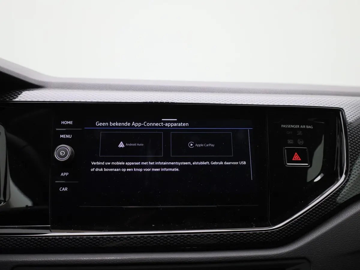 1.0 TSI Life Edition 95 PK | Navigatie | Airco | Adaptieve Cruise Control | Lane Assist | Apple Carplay | Parkeersensoren achter | Achteruitrijcamera |