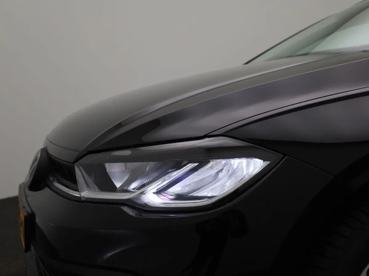 1.0 TSI Life Edition 95 PK | Navigatie | Airco | Adaptieve Cruise Control | Lane Assist | Apple Carplay | Parkeersensoren achter | Achteruitrijcamera |